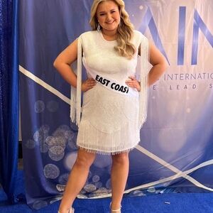 EUC ASHLEY LAUREN FULLY BEADED COCKTAIL DRESS. SIZE 20